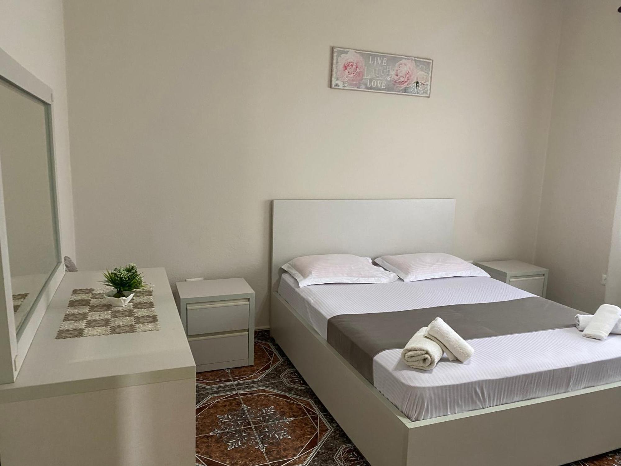 The Hideaway Guesthouse Bahçallëk Eksteriør bilde